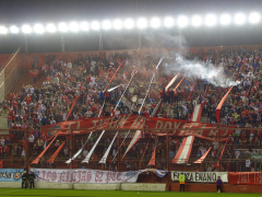 Tribüne des Estadio Diego Armando Maradona beim Spiel Argentinos Jrs. - Ferro Carril Oeste, Oktober 2016