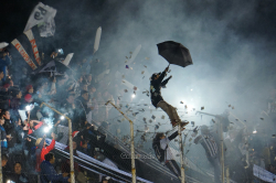 Intro der Cipolletti-Fans beim Clásico gegen General Roca im September 2017
