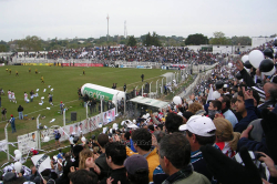 Estadio Jardines del Hipódromo, Montevideo, beim Spiel Danubio vs Peñarol am 13.05.2007