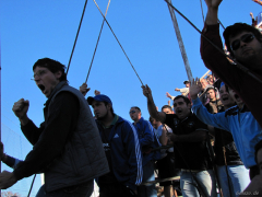 Fans von Juventud Unida Gualeguaychú beim Torjubel