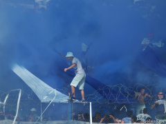Intro beim Clásico San Martín de Burzaco vs Claypole im Estadio Francisco Boga