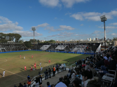 Estadio Gildo Francisco Ghersinich beim Spiel El Porvenir - Lujan, Gerli, Mai 2019