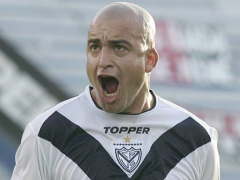Santiago Silva im Trikot von Velez Sarsfield (© velezandrea.blogspot.com)