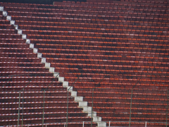 Überwiegend leere Ränge bei Nacional - Sol de América im Estadio Defensores del Chaco von Asunción am 28.03.2015