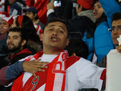 Peru-Fan beim Spiel Peru - Venezuela bei der Copa America 2015 in Valparaiso