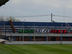 Banner der Italiano-Fans beim Spiel in Tristán Suárez im September 2015